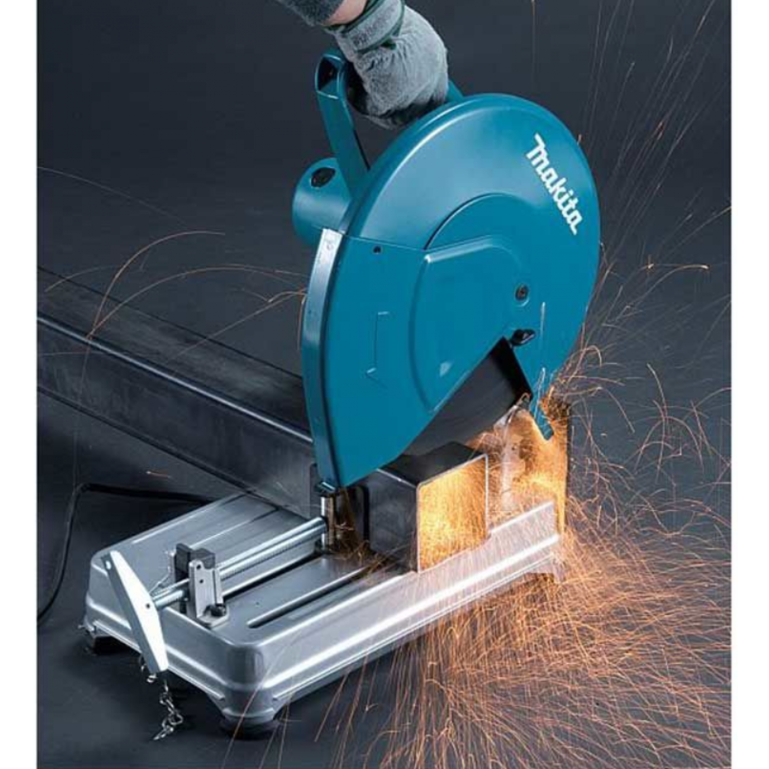 Машина за рязане на метал / Пендула 2000W Makita 2414ENE