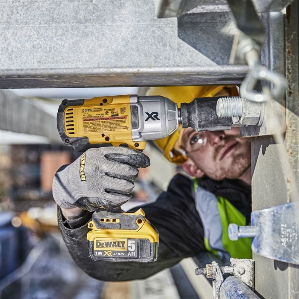 Акумулаторен безчетков гайковерт, 1627Nm , 18V , 3/4 '', DeWalt DCF897N