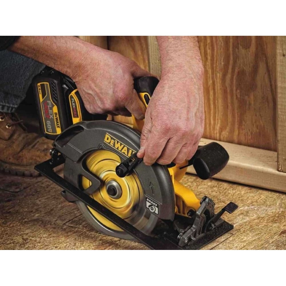 Акумулаторен безчетков циркуляр, ф 190, 54 V, DeWalt DCS576T2-QW