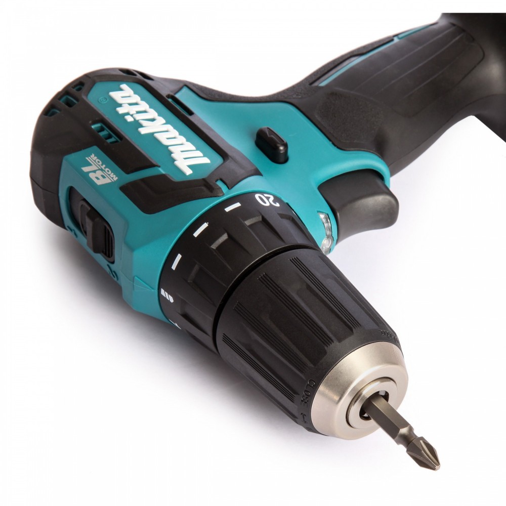 Акумулаторен безчетков винтоверт 12V, 35Nm, Makita DF332DZ