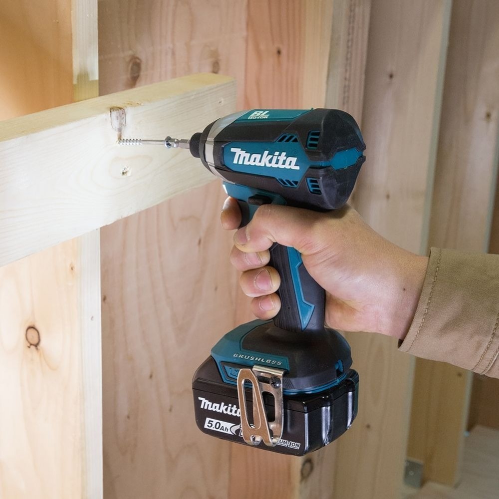 Акумулаторен безчетков винтоверт 18V, 170Nm, Makita DTD153Z