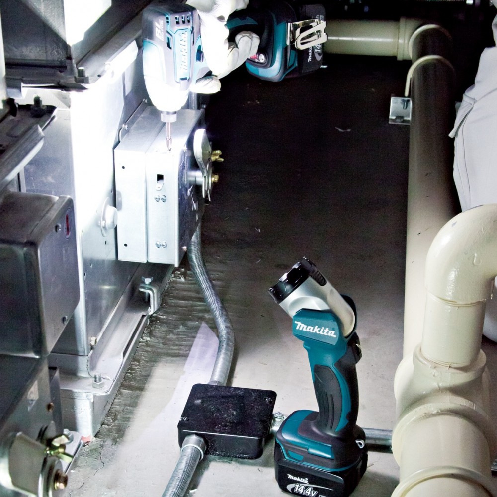 Акумулаторен фенер 18V LED, Makita DML802