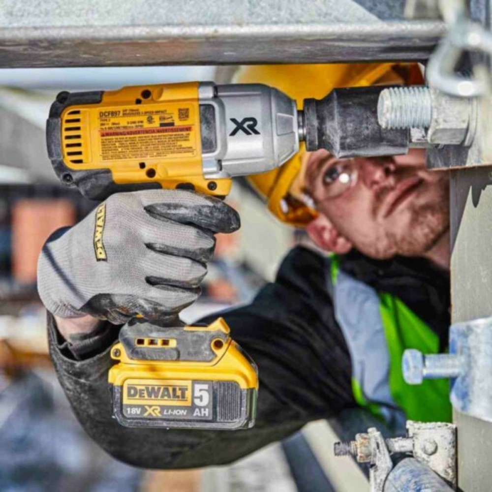 Акумулаторен гайковерт 1627Nm, 18V, 3/4 '', DeWalt DCF897P2