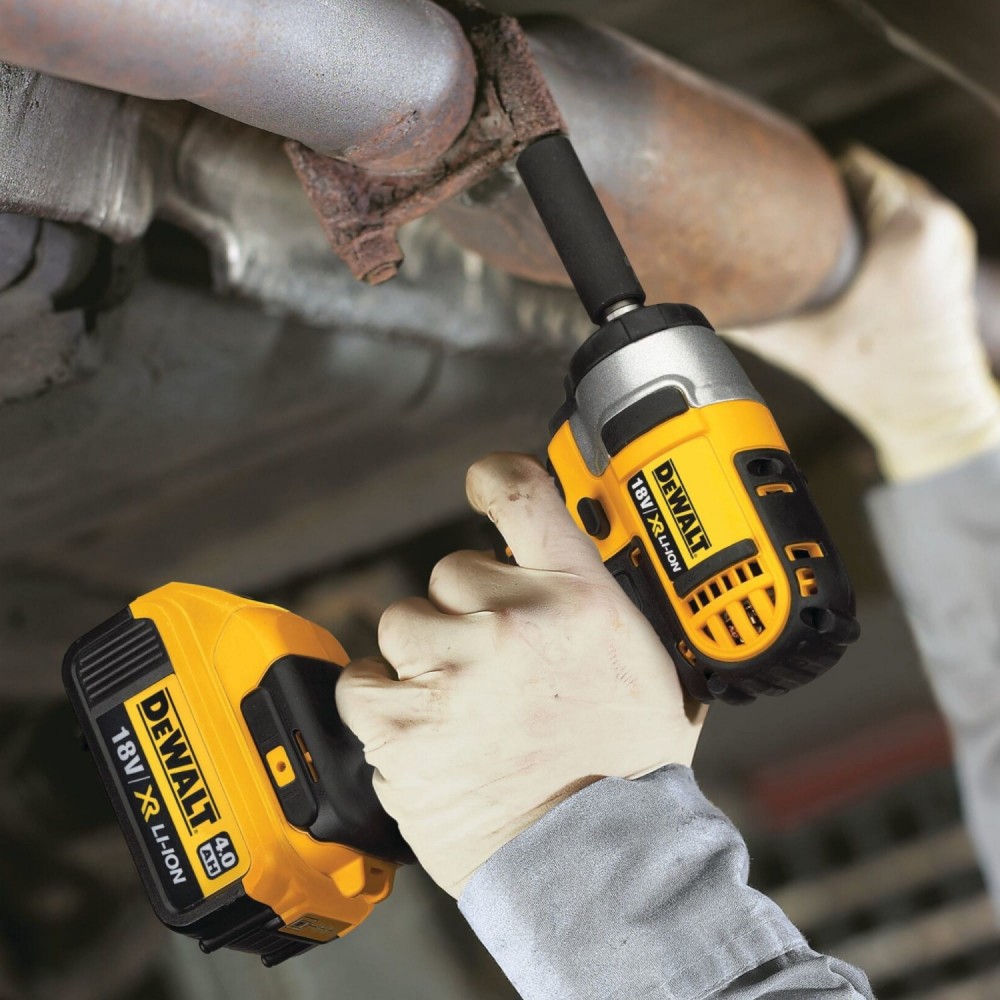 Акумулаторен гайковерт, ударен, 18V, DeWalt DCF880N