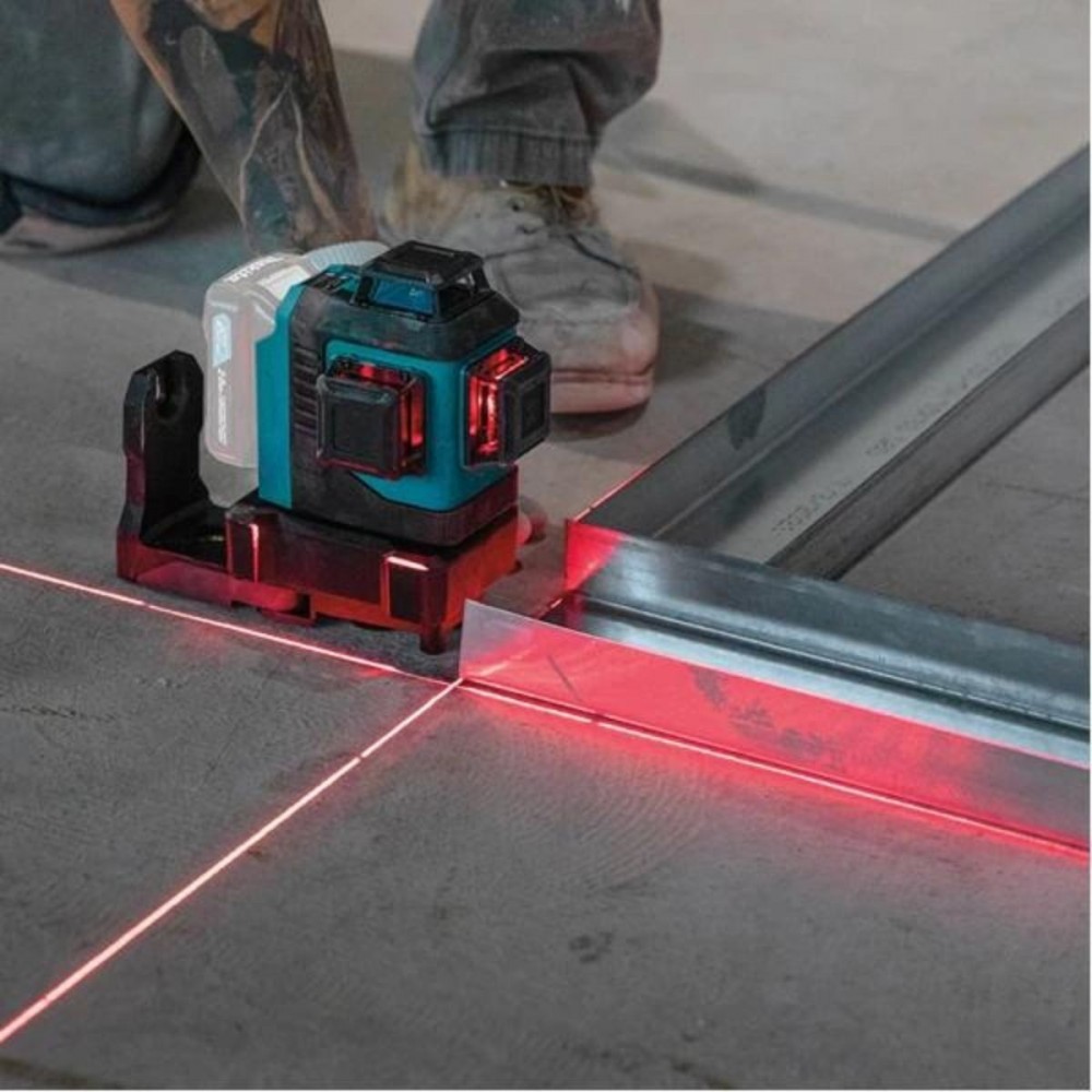Акумулаторен лазерен нивелир 12 V, 8 линии, червен, Makita SK700D