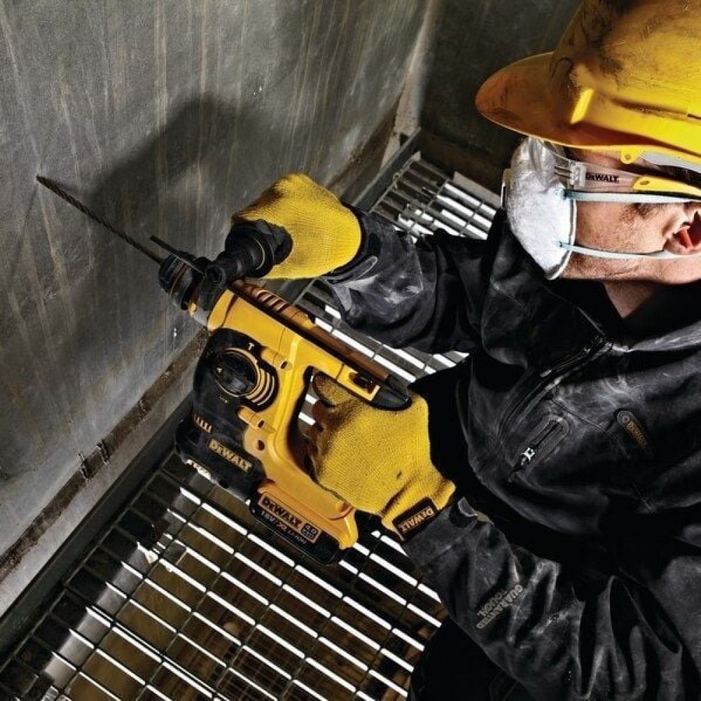 Акумулаторен перфоратор 18V само тяло, DeWalt DCH253N