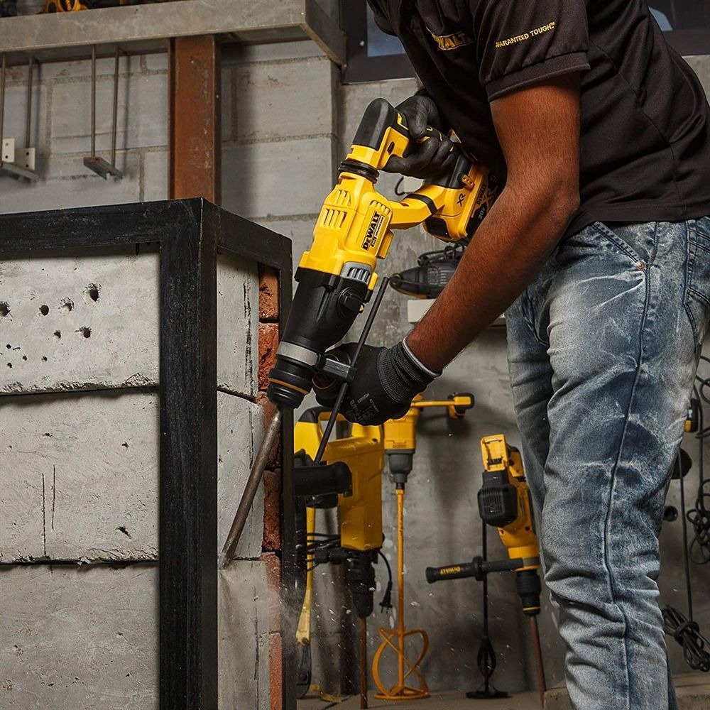 Акумулаторен перфоратор, безчетков мотор SDS-plus 18 V, 3 J, DeWalt DCH263P1