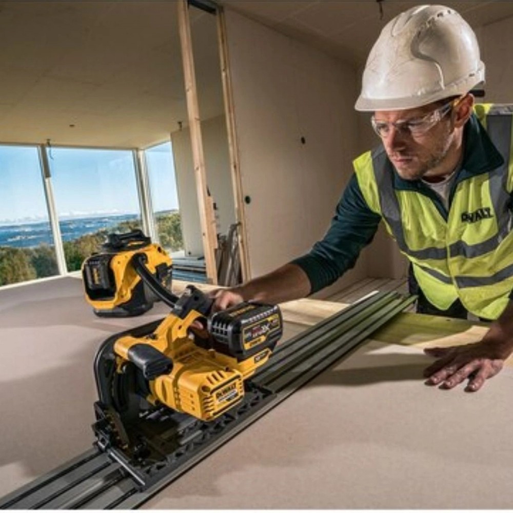 Акумулаторен потапящ се циркуляр XR Flexvolt 54V, 165 мм, DeWalt DCS520NT