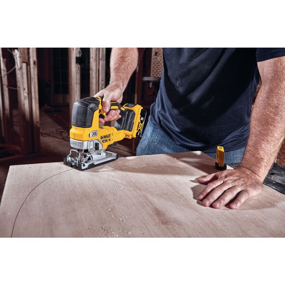 Акумулаторен прободен трион – зеге 18V, 26 мм, DeWalt DCS334P2