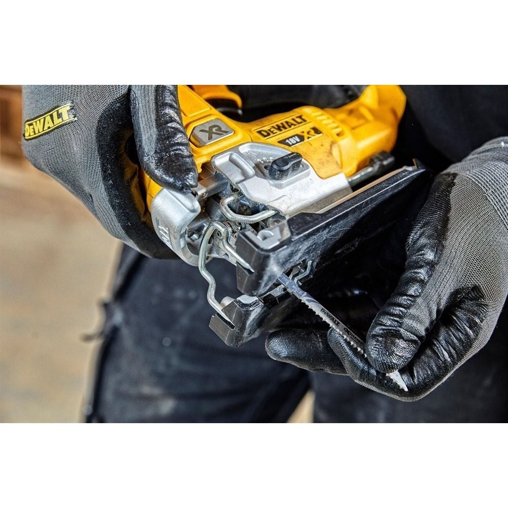Акумулаторен прободен трион / Зеге 18V DeWalt DCS334N