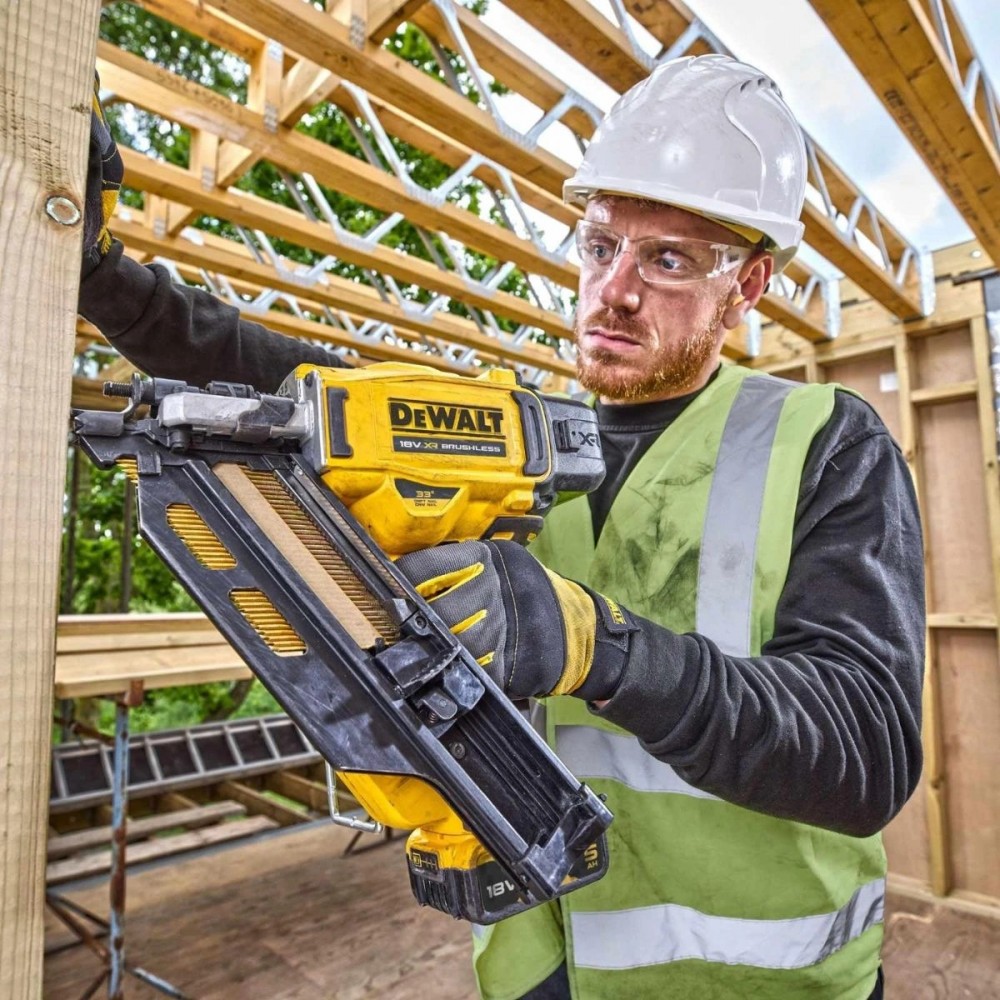 Акумулаторен такер 18 V, 90 мм, 33° RapidCycle, DeWalt DCN950N