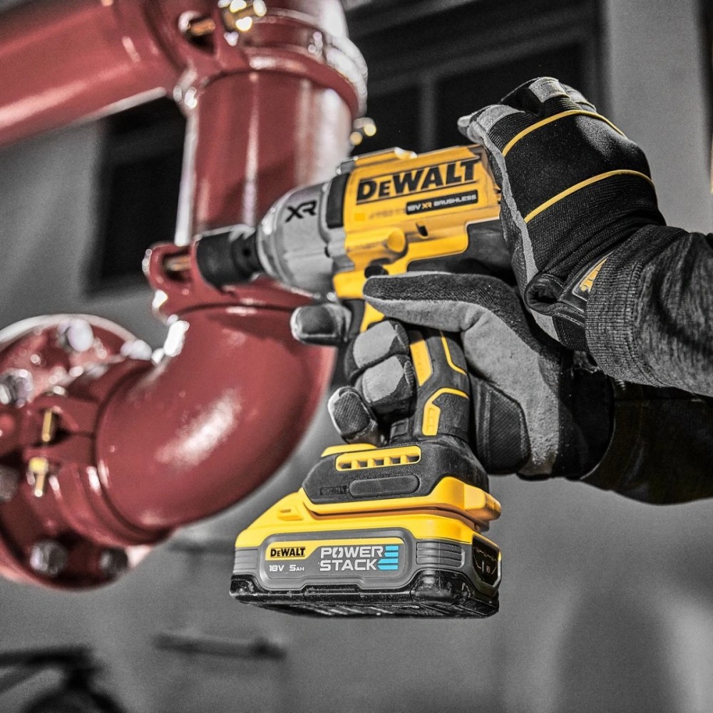 Акумулаторен ударен гайковерт 18 V, 1898 Nm, 1/2″, DeWalt DCF900H2T