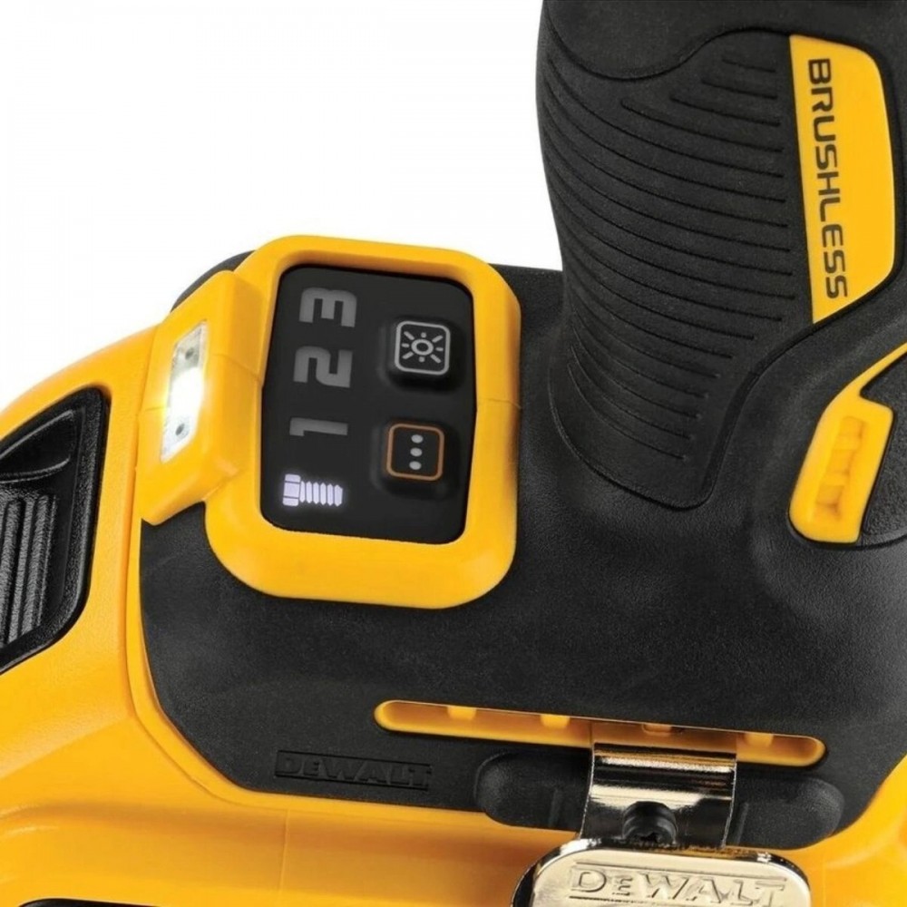 Акумулаторен ударен гайковерт 812 Nm, 18 V, 1/2″, DeWalt DCF891N