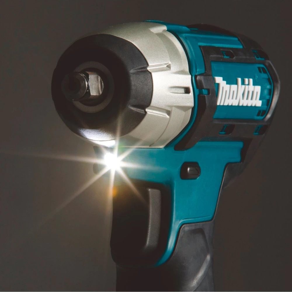 Акумулаторен ударен гайковерт + акумулаторна тресчотка Makita TW140DSME + WR100DZ