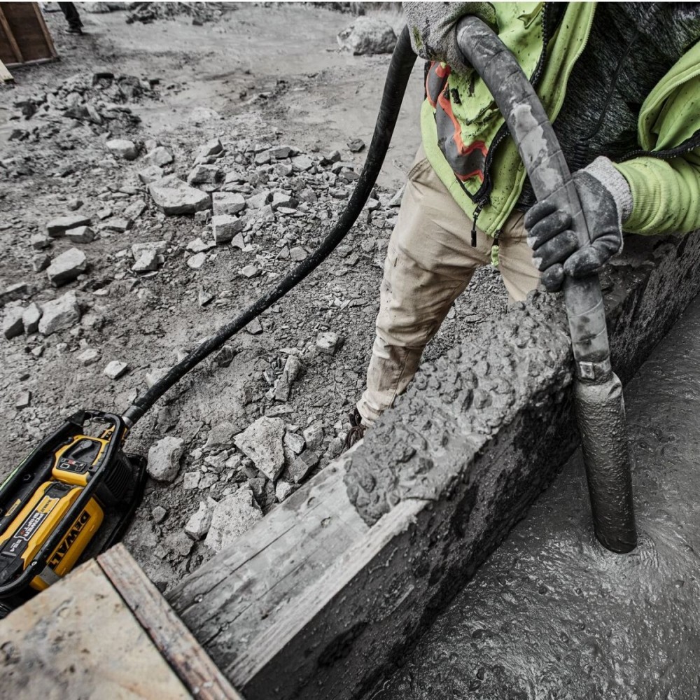 Акумулаторен вибратор за бетон 5 м, DeWalt DCPS320N