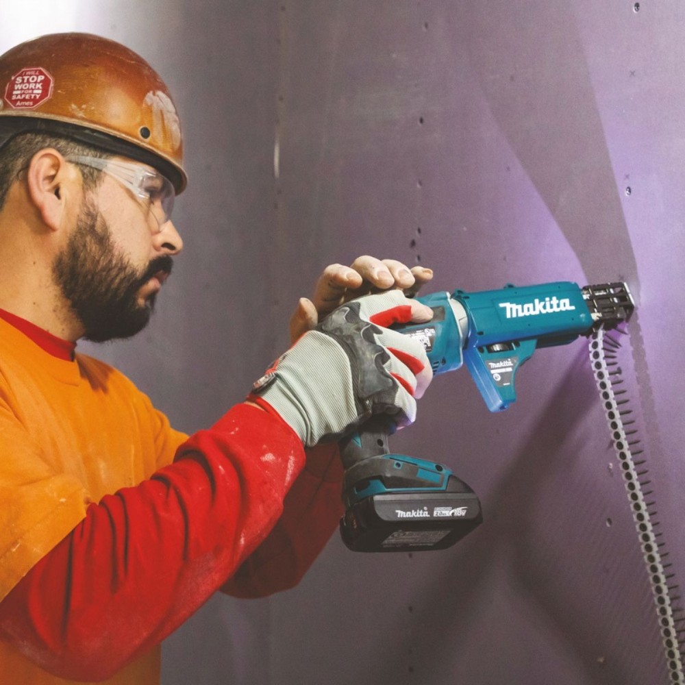 Акумулаторен винтоверт 18 V , безчетков, Makita DFS452ZJ