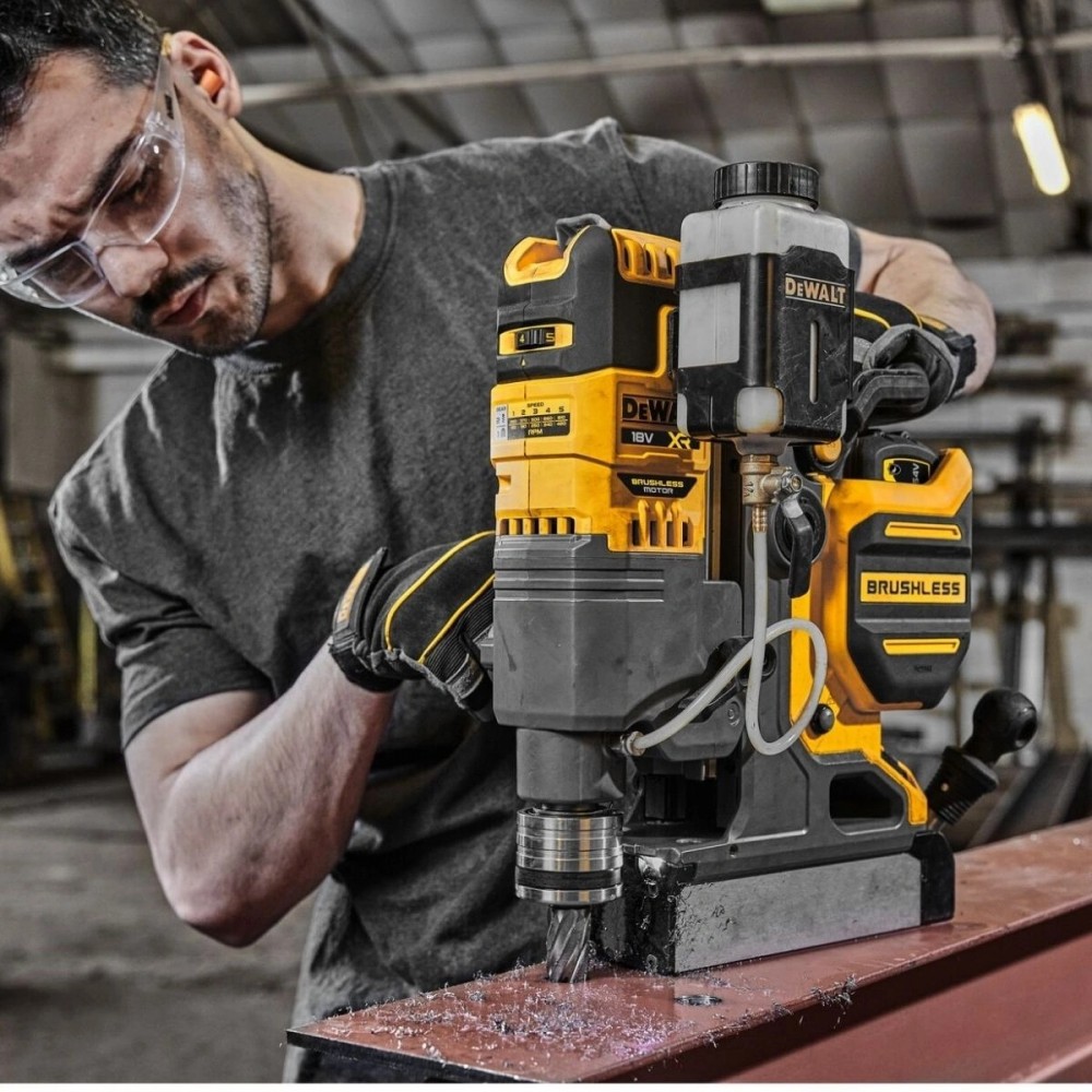 Акумулаторна магнитна бормашина 18 V, 50 мм, DeWalt DCD1623N