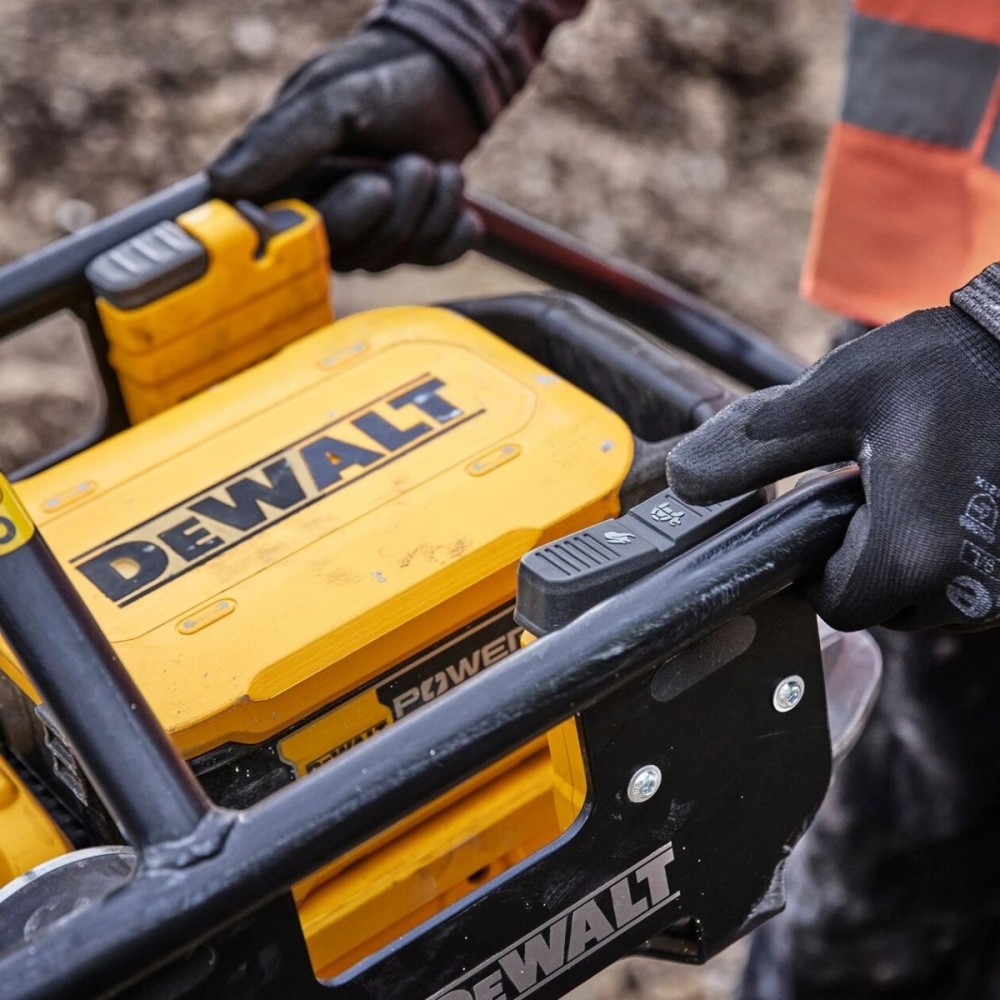 Акумулаторна трамбовка тип пачи крак 11.5 kN DeWalt DCPS660N