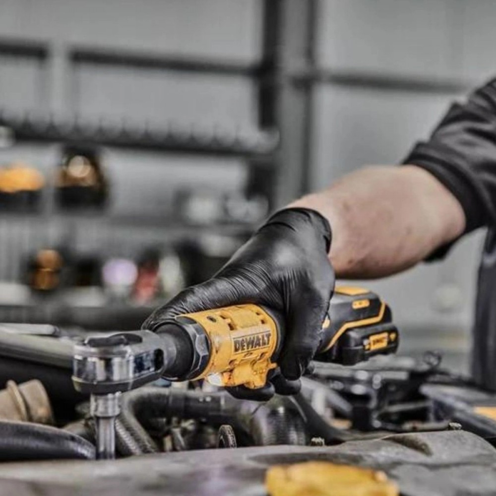 Акумулаторна тресчотка 12 V, 81 Nm, 3/8″, DeWalt DCF503EN