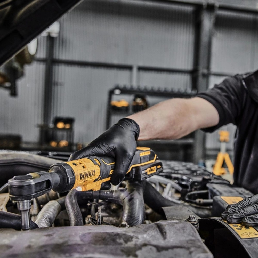 Акумулаторна тресчотка 95 Nm 18 V, 3/8″, DeWalt DCF513N