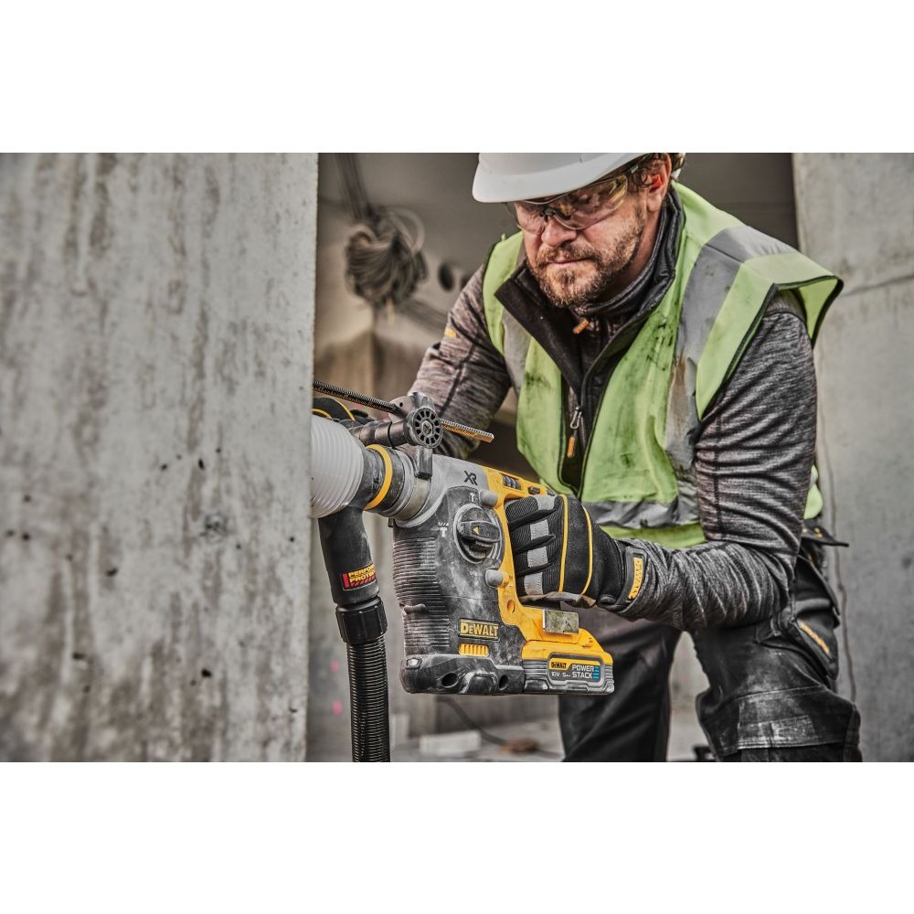 Безчетков комплект перфоратор и винтоверт 18V, DeWalt DCK2532P2; DCH273; DCF887