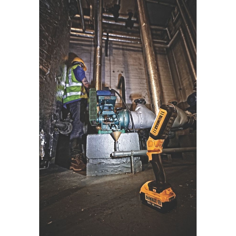 Фенер ръчен, акумулаторен, 18 V, DeWalt DCL050