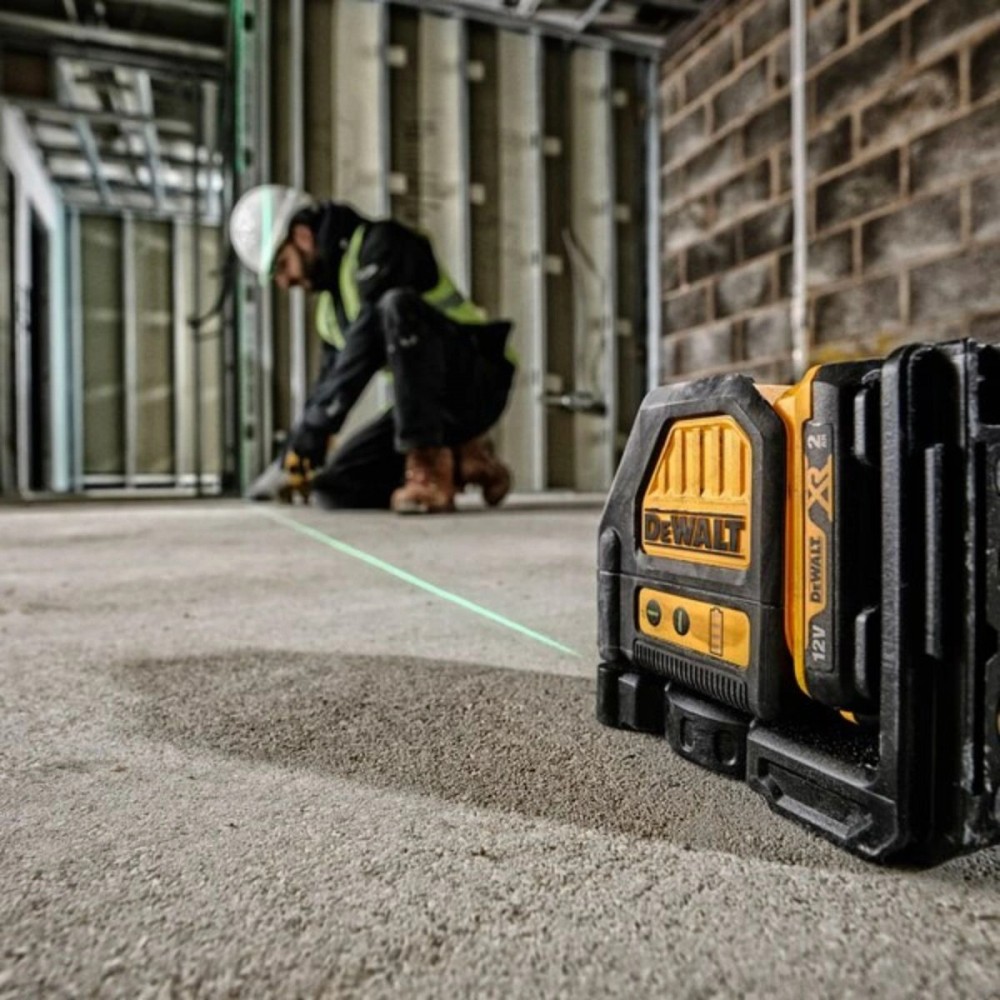 Лазерен нивелир 10.8V самонивелиращ, DeWalt DCE088D1G