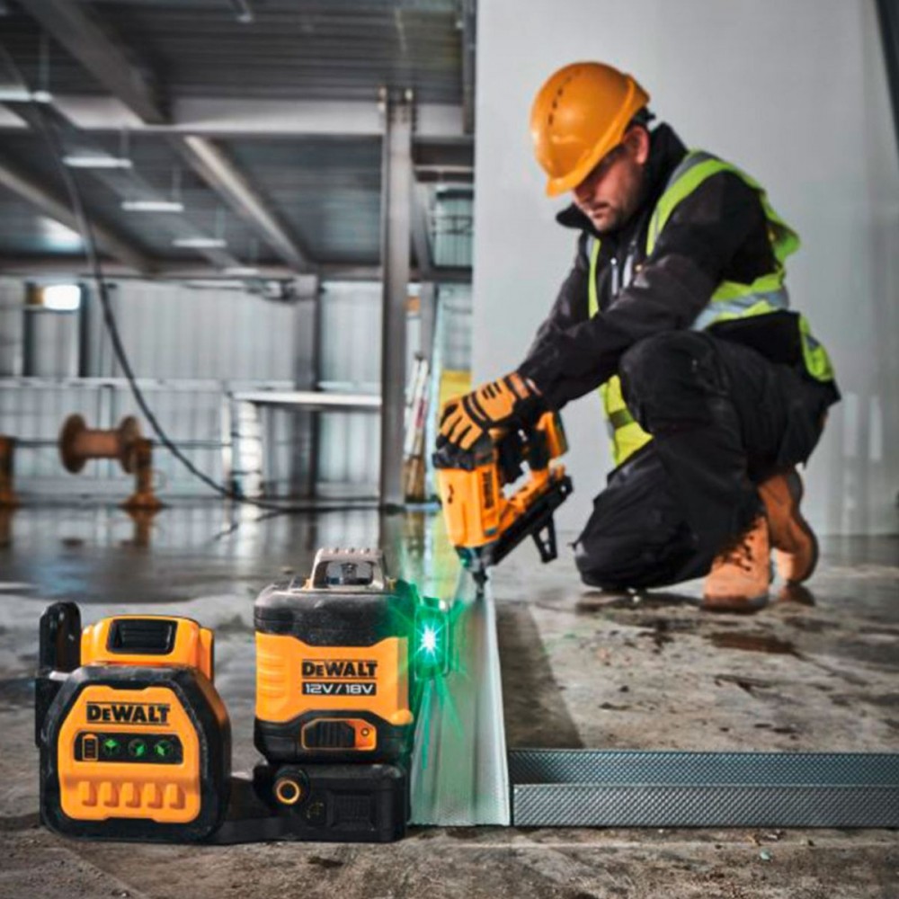 Лазерен нивелир 12-18V, 360 градуса, зелен лъч, 35 м, DeWalt DCE089NG18