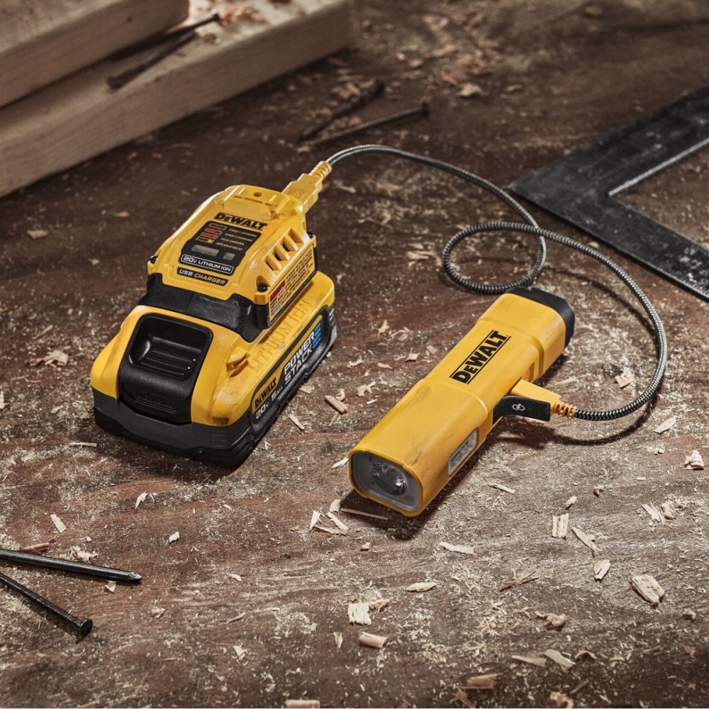 LED джобен фенер, 1200 Lm, DeWalt DCL183