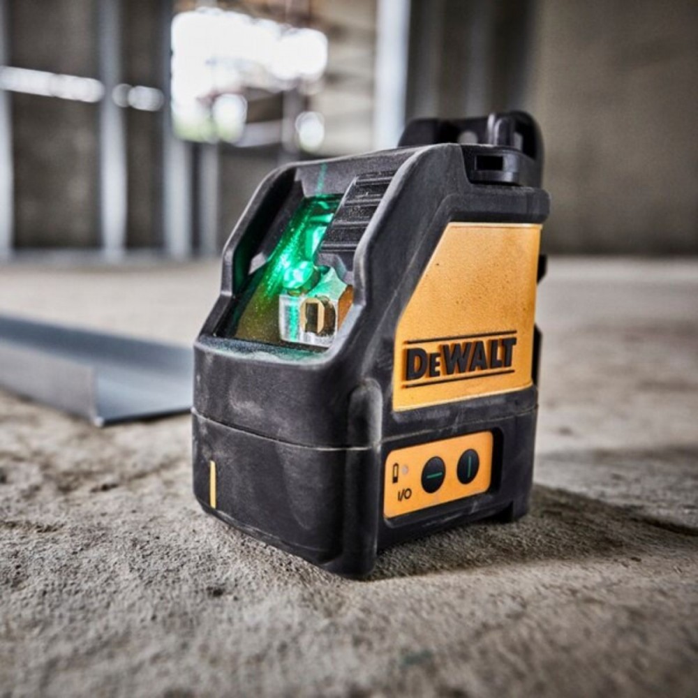 Линеен лазерен нивелир 20 м, зелен, 2 линии, DeWalt DW088