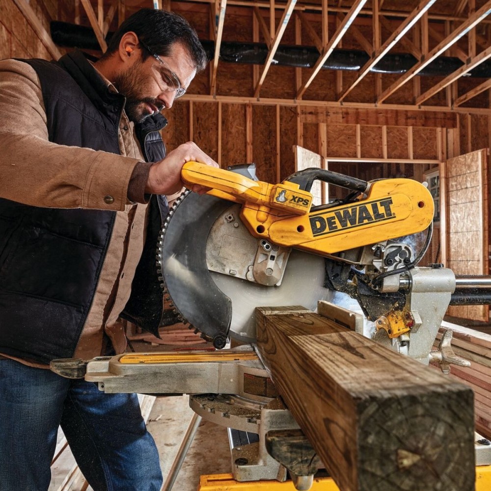 Потапящ циркуляр с герунг, Ø 305 мм / 1675 W, DeWalt DWS780