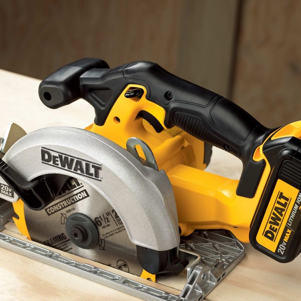 Ръчен акумулаторен циркуляр 18V / 4.0Ah Li-Ion, DeWalt DCS391M2