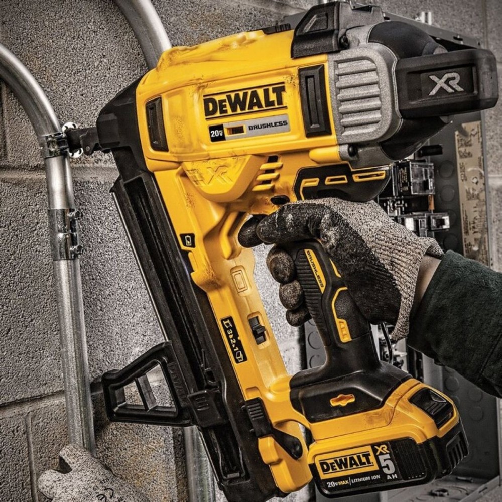Такер акумулаторен 18 V, пушка за бетон 13-57 мм, DeWalt DCN890N