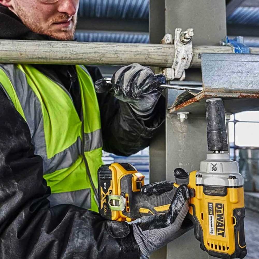 Ударен акумулаторен гайковерт 18V, 812Nm, 1/2″, DeWalt DCF892P2T