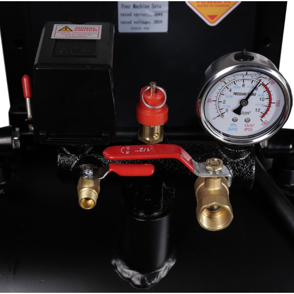 Безмаслен тих компресор, 4x2 HP, 120 л обем на резервоара, 400V - CP56P4T120