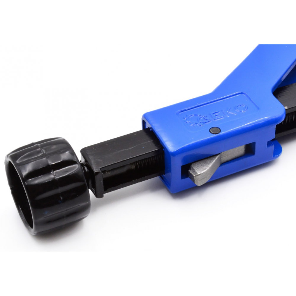 Резачка за PVC тръби 3-64 мм GEKO G01377