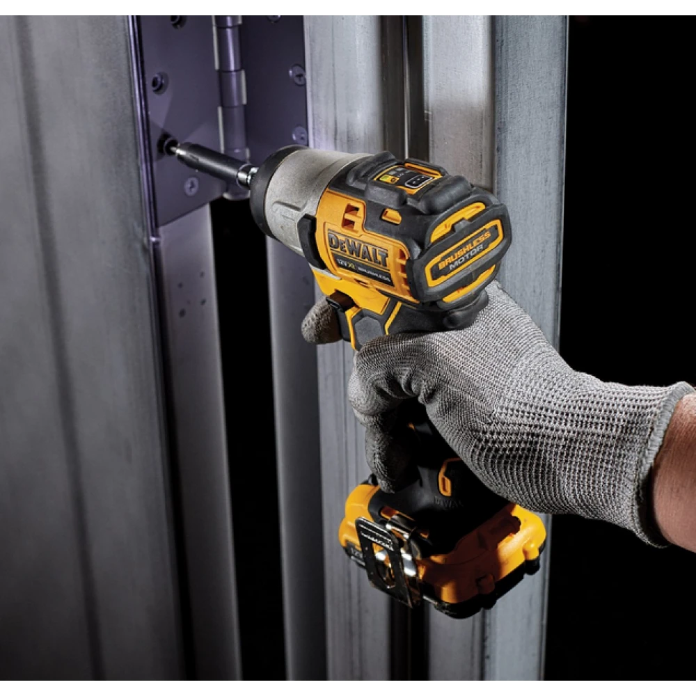 К-кт акумулаторен гайковерт / винтоверт Dewalt DCK2110L2T