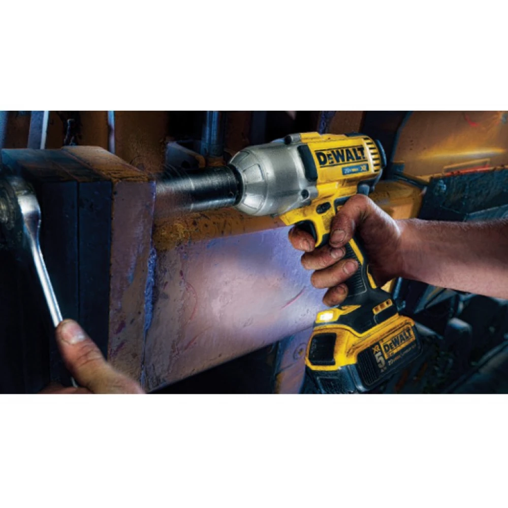 Ударен гайковерт на батерия ( комплект ) DCF899P2