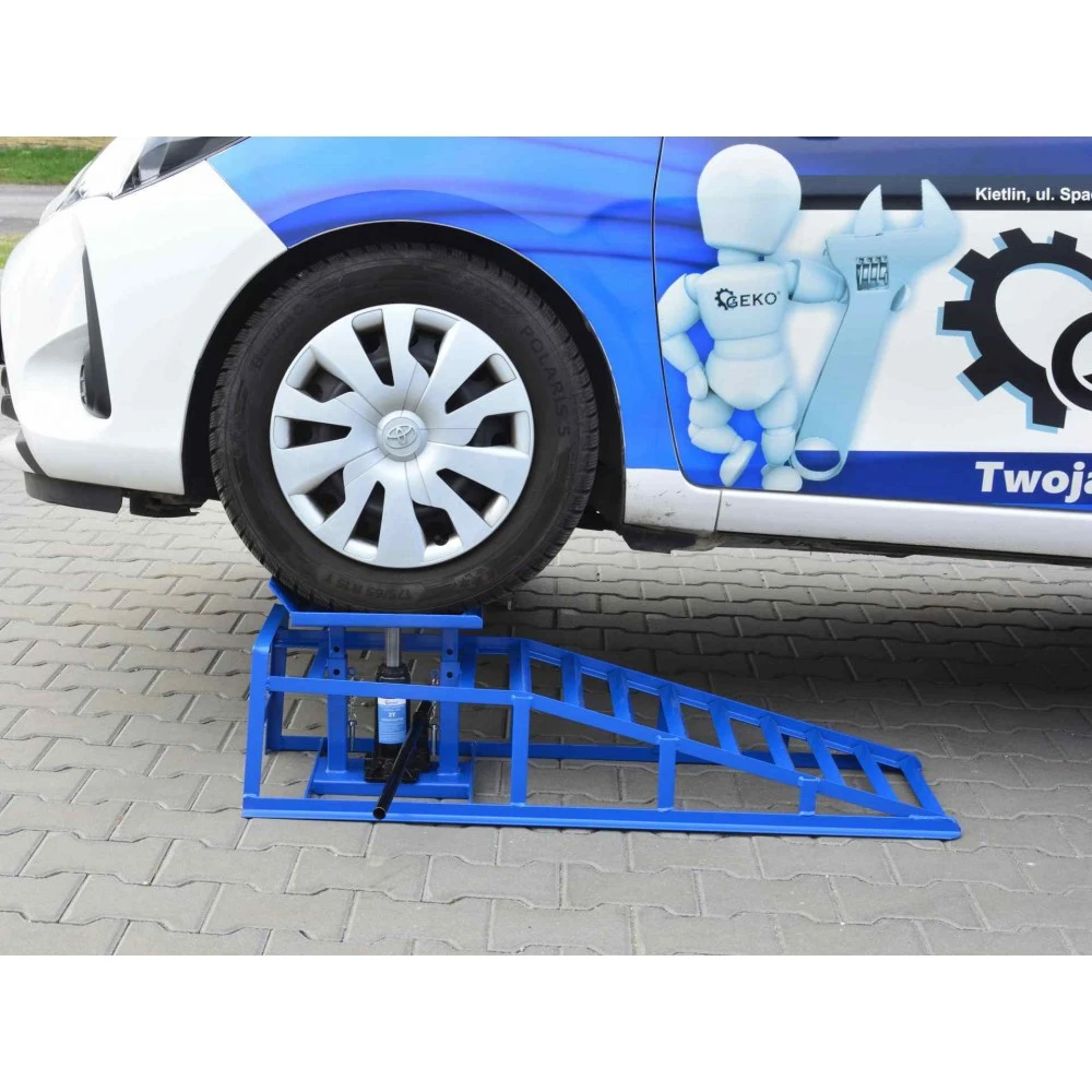 Рампа за автомобили с вграден хидравличен крик 2 тона G02048
