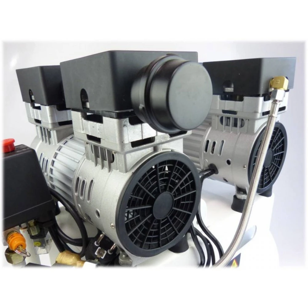 Двумоторен тих/обезшумен, безмаслен компресор 50л.