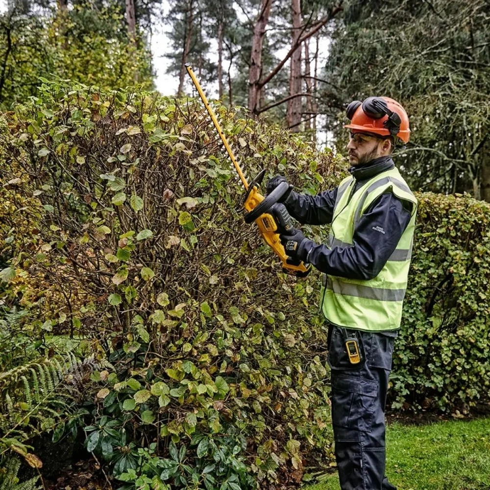 Акумулаторен храсторез 18V, 55 см, DeWalt DCMHT562N