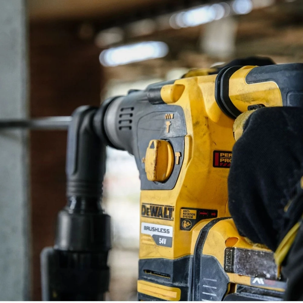 Акумулаторен перфоратор 54 V, 2.8 J FLEXVOLT, DeWalt DCH323NT