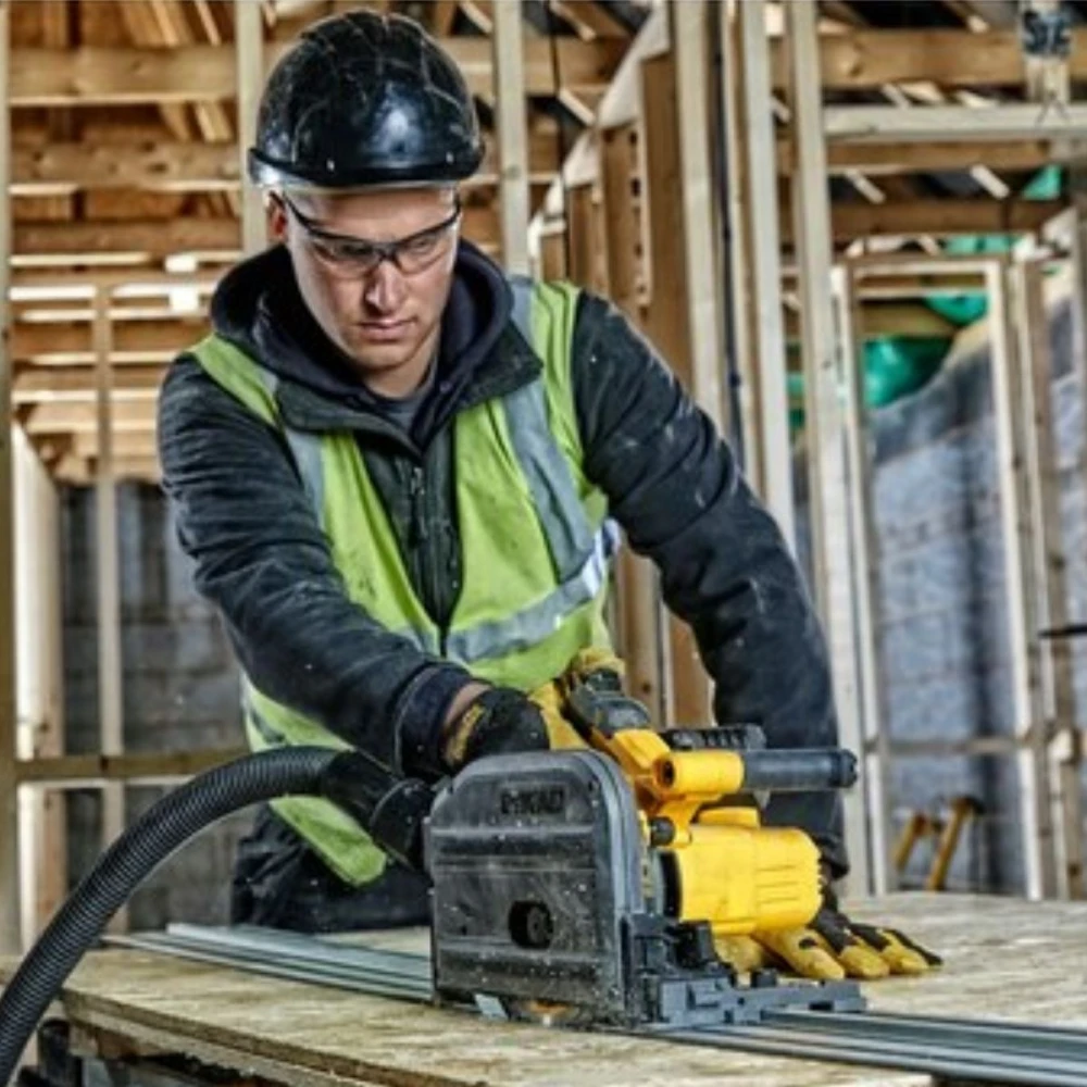 Акумулаторен потапящ се циркуляр, XR Flexvolt 54 V, 165 мм, DeWalt DCS520NT