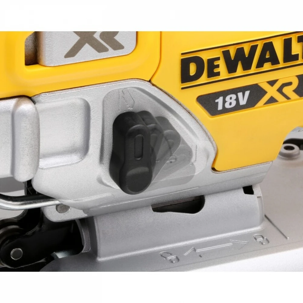Акумулаторен прободен трион / зеге безчетков 18V DeWalt DCS334NT
