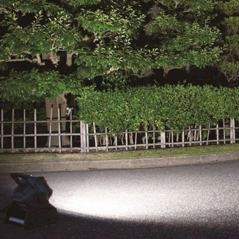 Акумулаторен прожектор 14.4 – 18 V, 3000lm, Makita DEADML811