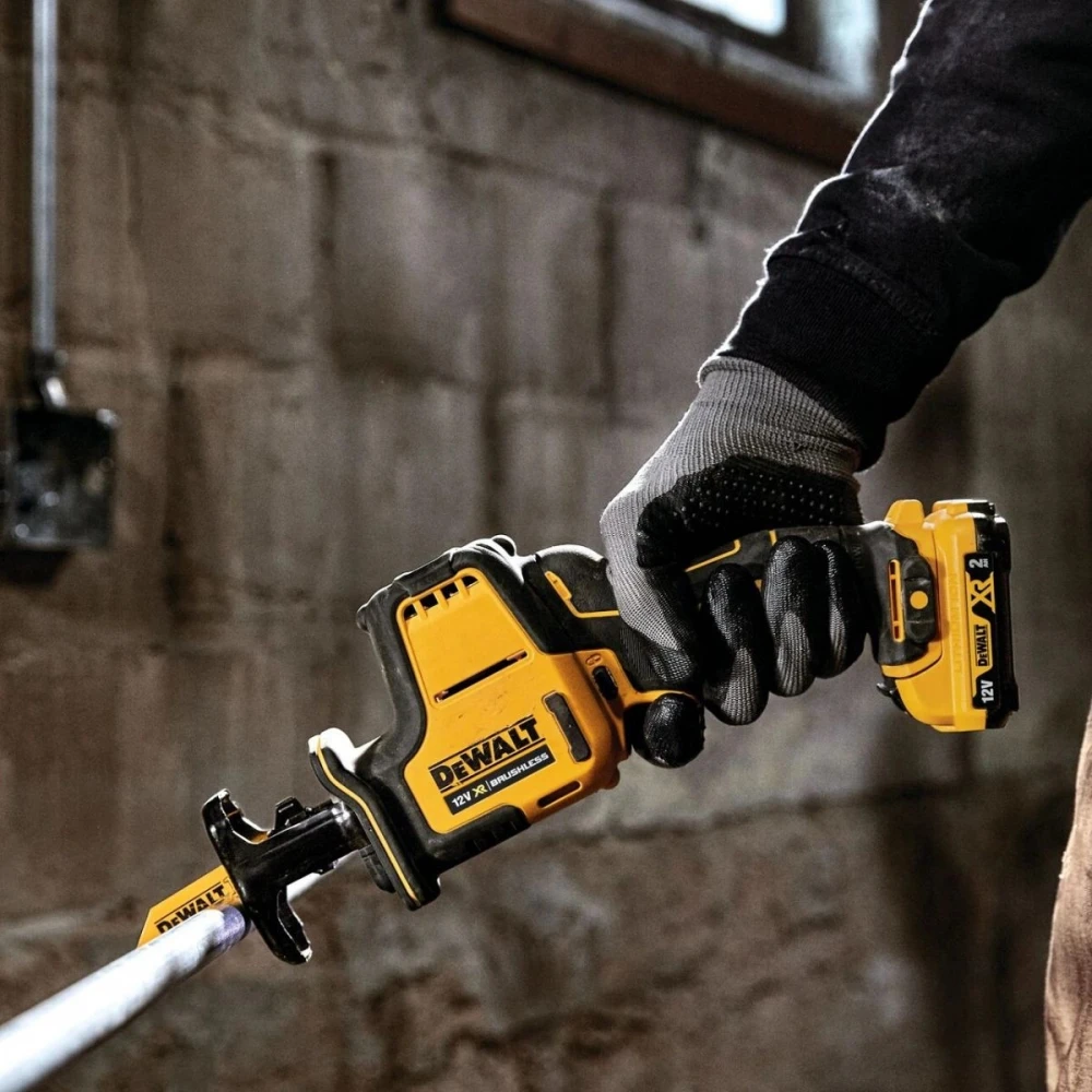Акумулаторен саблен трион 12 V, 16 мм, DeWalt DCS312NT