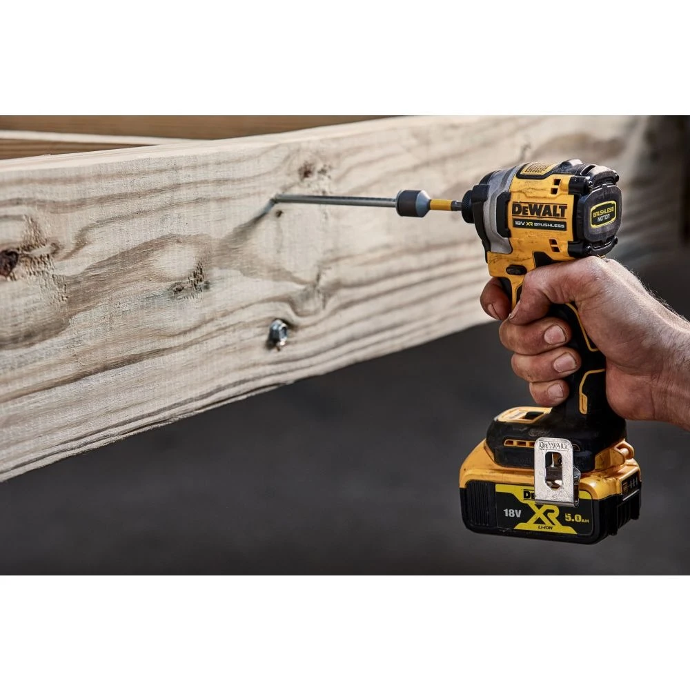Акумулаторен ударен винтоверт, безчетков 18V, 206Nm, DeWalt DCF850NT