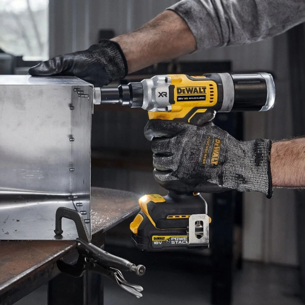 Акумулаторна нитачка 18 V, 30 мм, DeWalt DCF414E2GT
