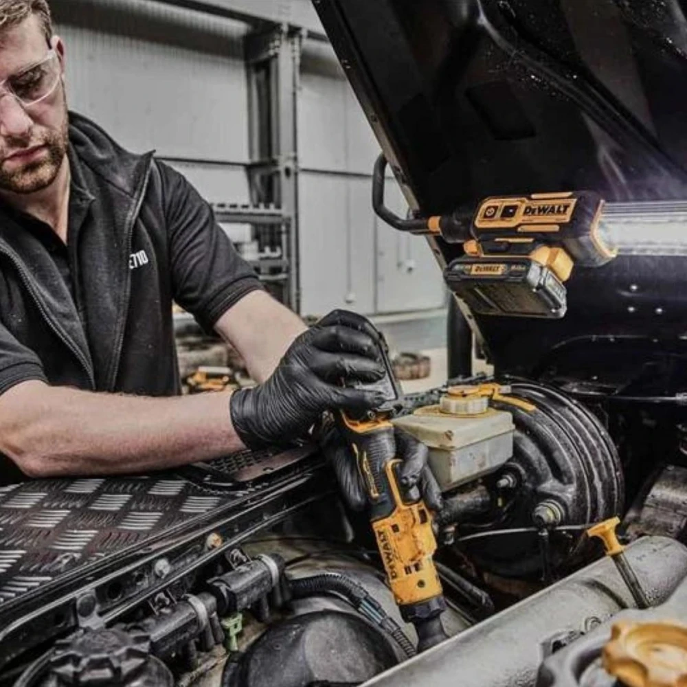 Акумулаторна тресчотка 12 V, 81 Nm, 3/8″, DeWalt DCF503EN