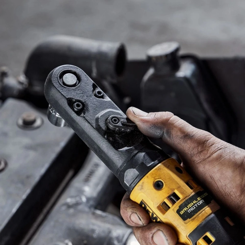 Акумулаторна тресчотка 18 V, 102 Nm, 3/8″, 1/2 '', DeWalt DCF510N